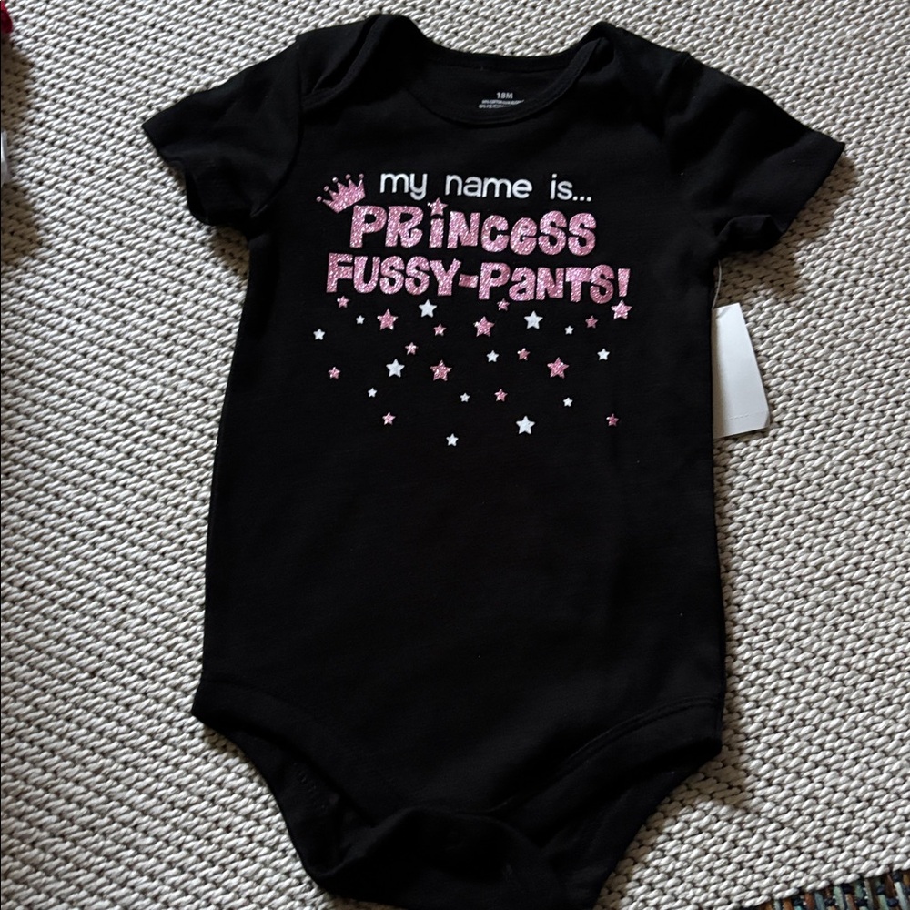 Bodysuit infant size 18 months new 60% cotton 40% polyester snaps